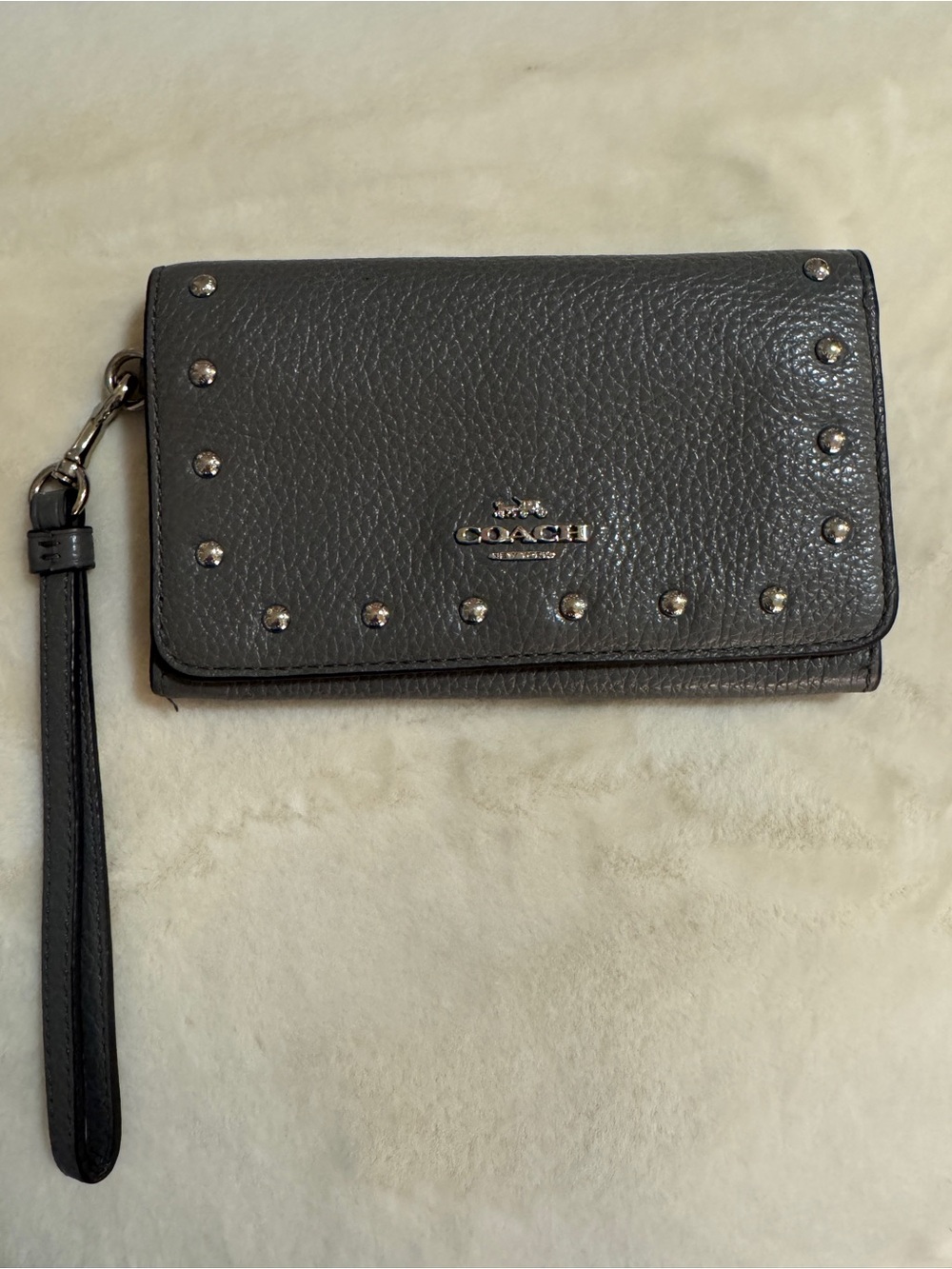 Coach Flap Phone Wallet Wristlet Gray Leather Silver Rivets F39180